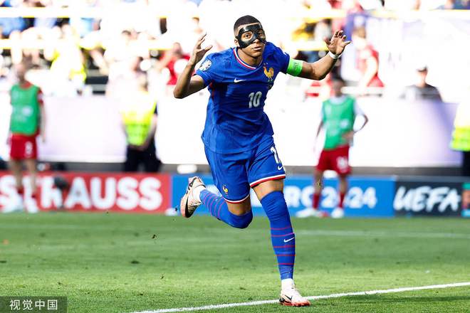 星欧平台注册：欧洲杯-法国1-1波兰 姆巴佩获欧洲杯首球莱万点射