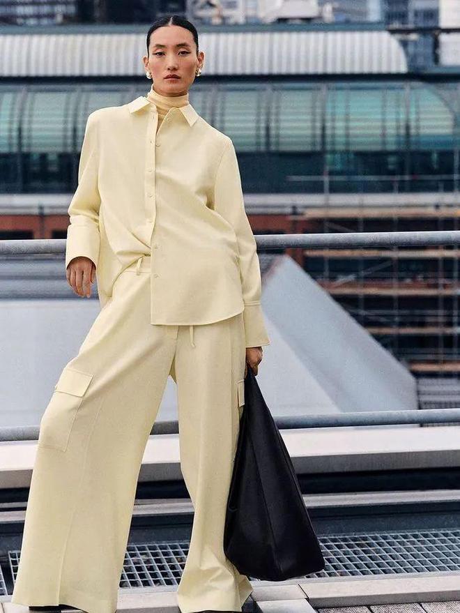 星欧平台官网:彩色阔腿裤正流行,穿出态度才时髦!