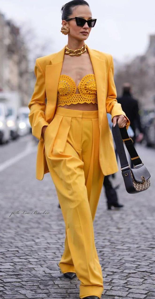 星欧平台官网:彩色阔腿裤正流行,穿出态度才时髦!