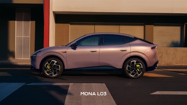 星欧平台:两款新色官图出炉!小鹏MONA L03尤加利灰、星暮紫外观亮相